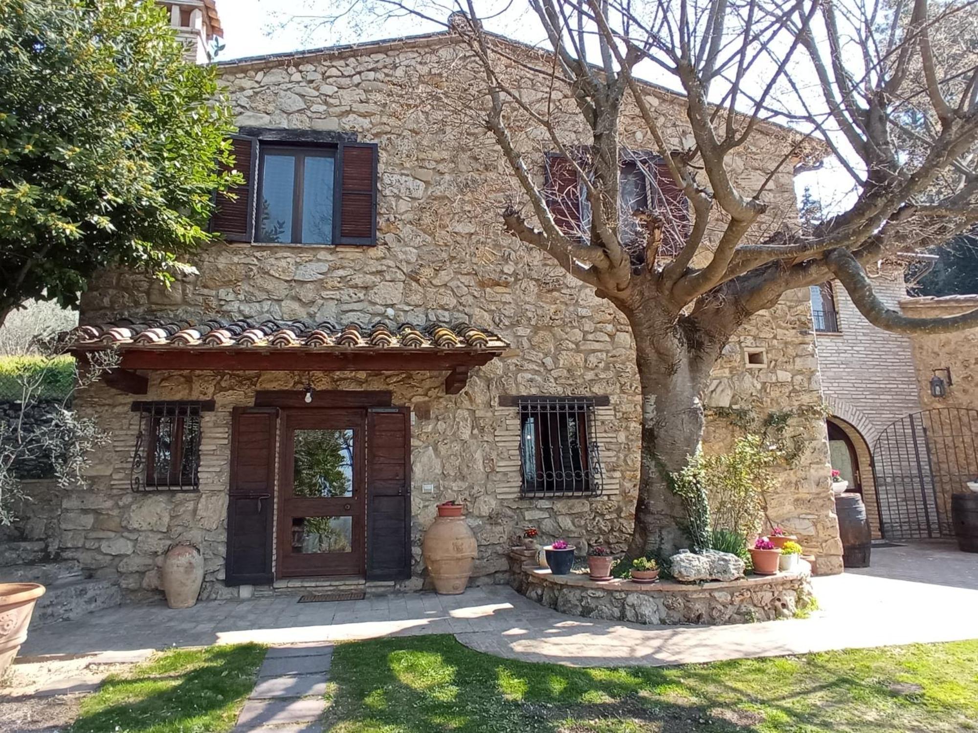 All'Ombra Di San Damiano Assisi Exterior photo